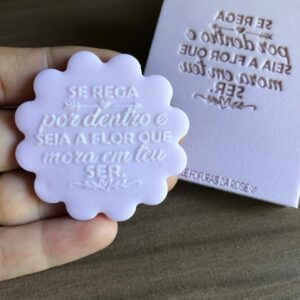 Frase 181 SE REGA POR DENTRO