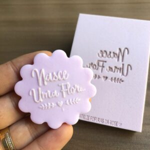 Frase 202 NASCE UMA FLOR