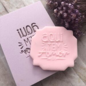 Frase C027 AQUI TEM AMOR