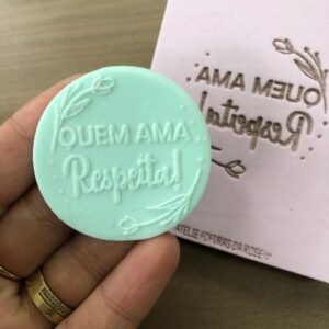 Frase 290  Quem ama respeita...