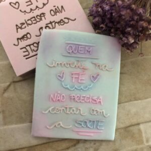 Textura Frase 38 QUEM INVESTE NA FÉ