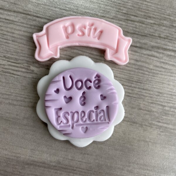Psiu... Você é Especial. 006DUE