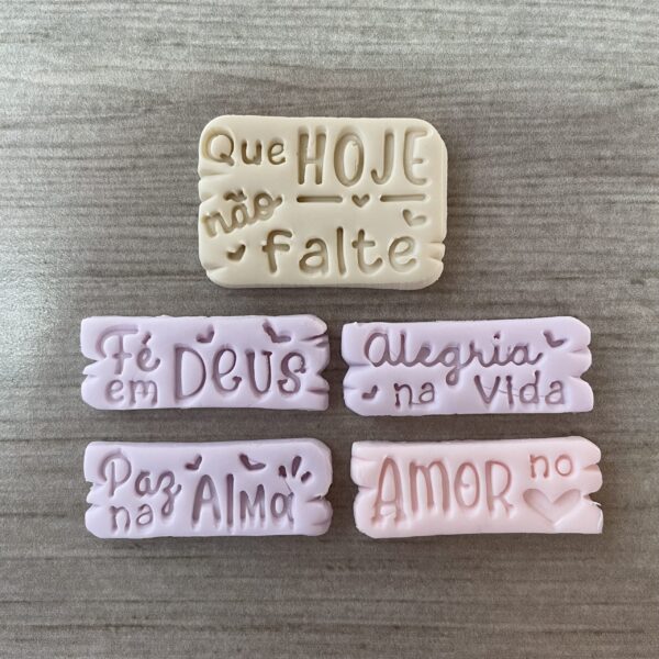 QUE HOJE NÃO FALTE 1142AJ3D