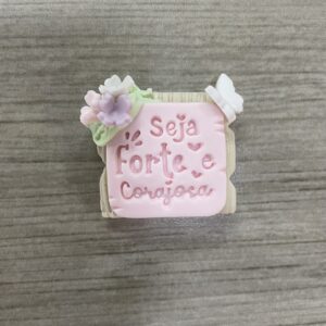SEJA FORTE E CORAJOSA 1300AJ3D