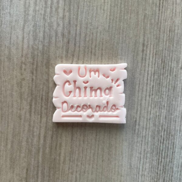 UM CHIMA DECORADO 1625AJ3D